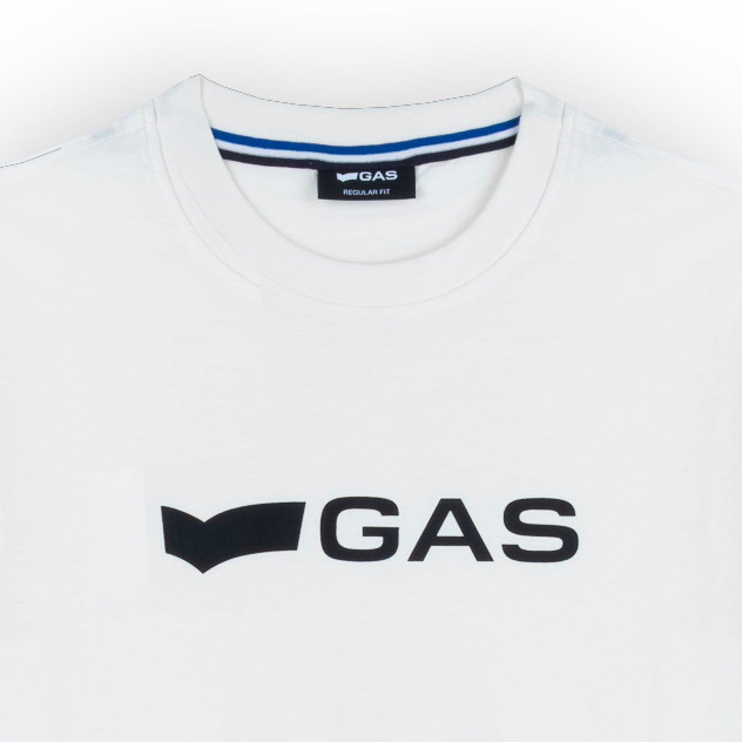 T-shirt Homem GAS Branco com Logo Frontal Minimalista em Algodão