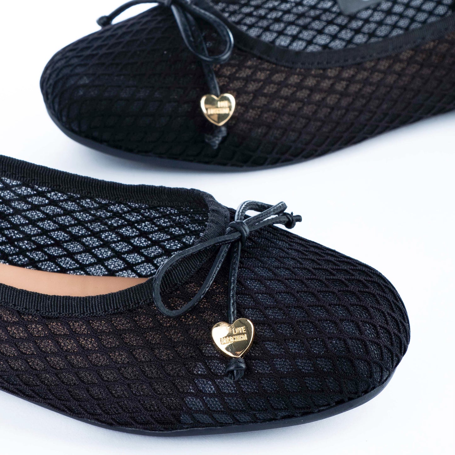 Sabrinas Mulher Love Moschino Pretas com Detalhe em Coração