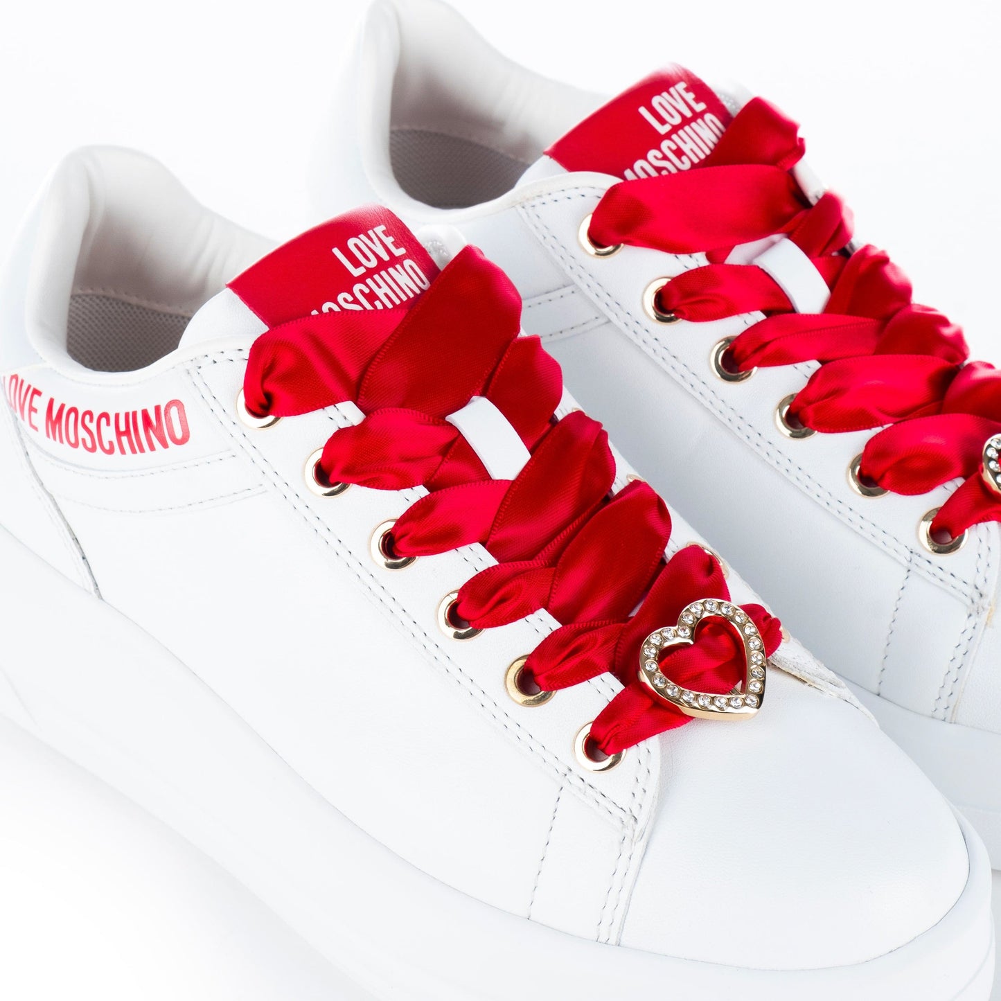 Ténis Mulher Love Moschino Brancos com detalhes Vermelhos