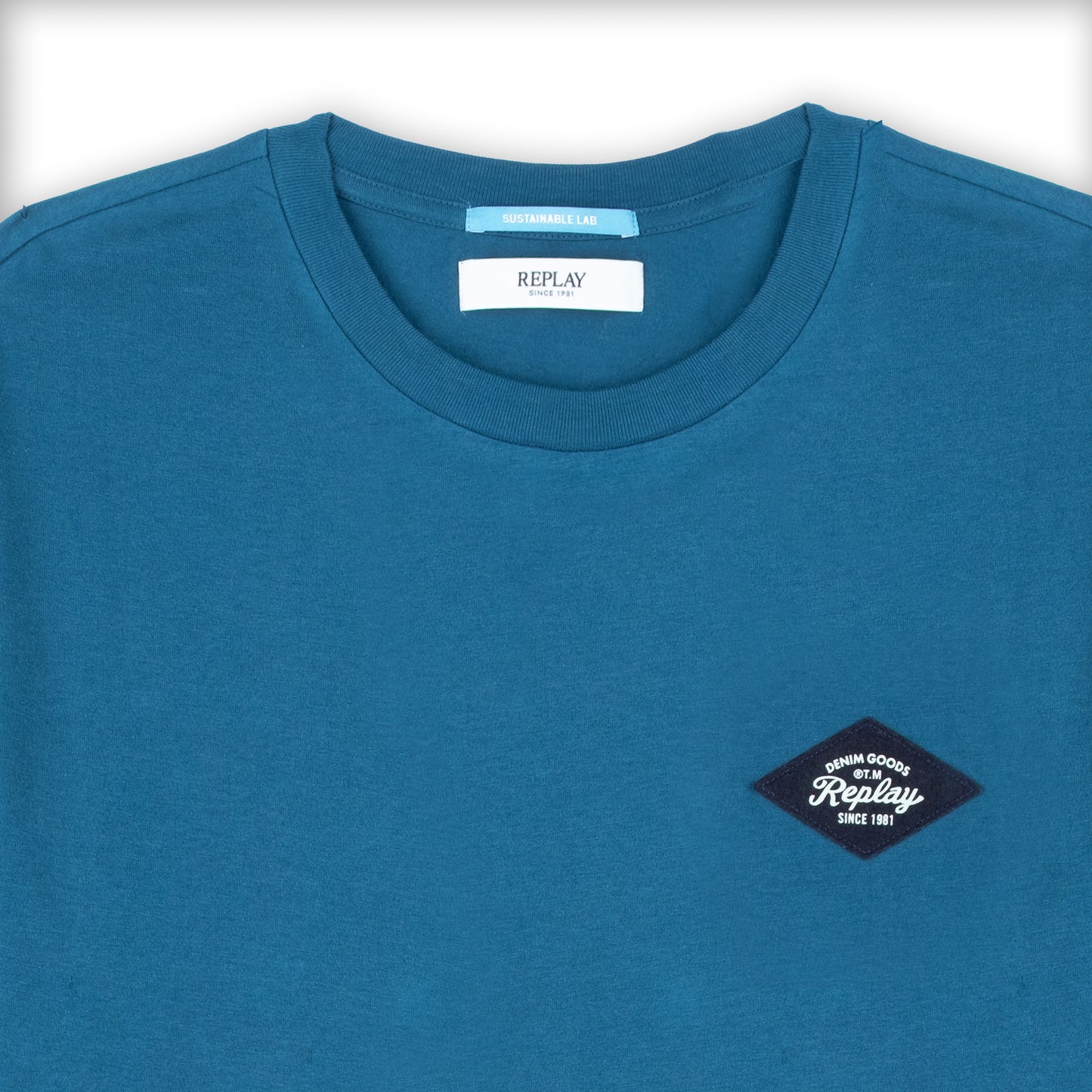 T-shirt Homem Replay Azul com Logo Bordado Minimalista no Peito