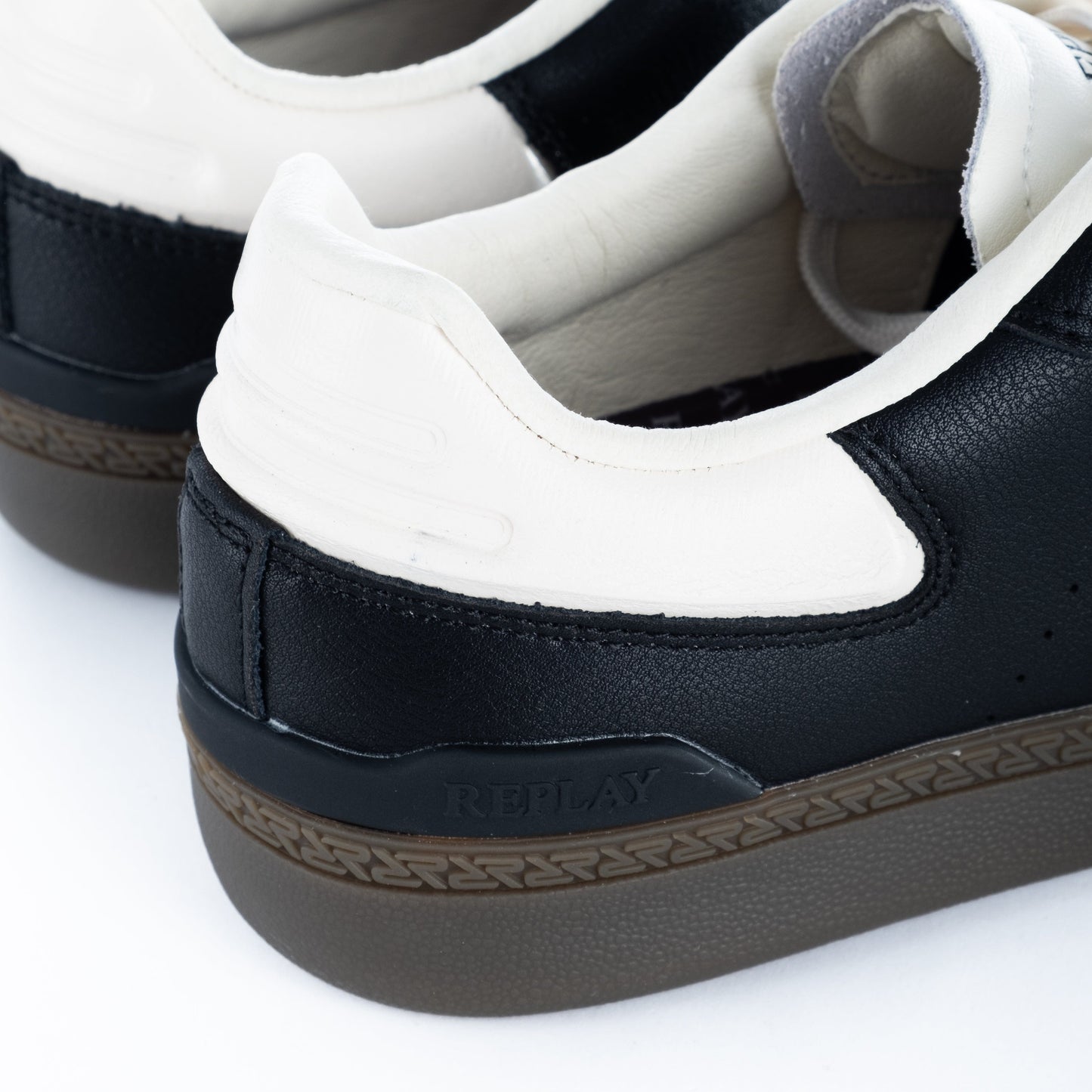 Ténis Homem Replay Pretos com Logo Branco