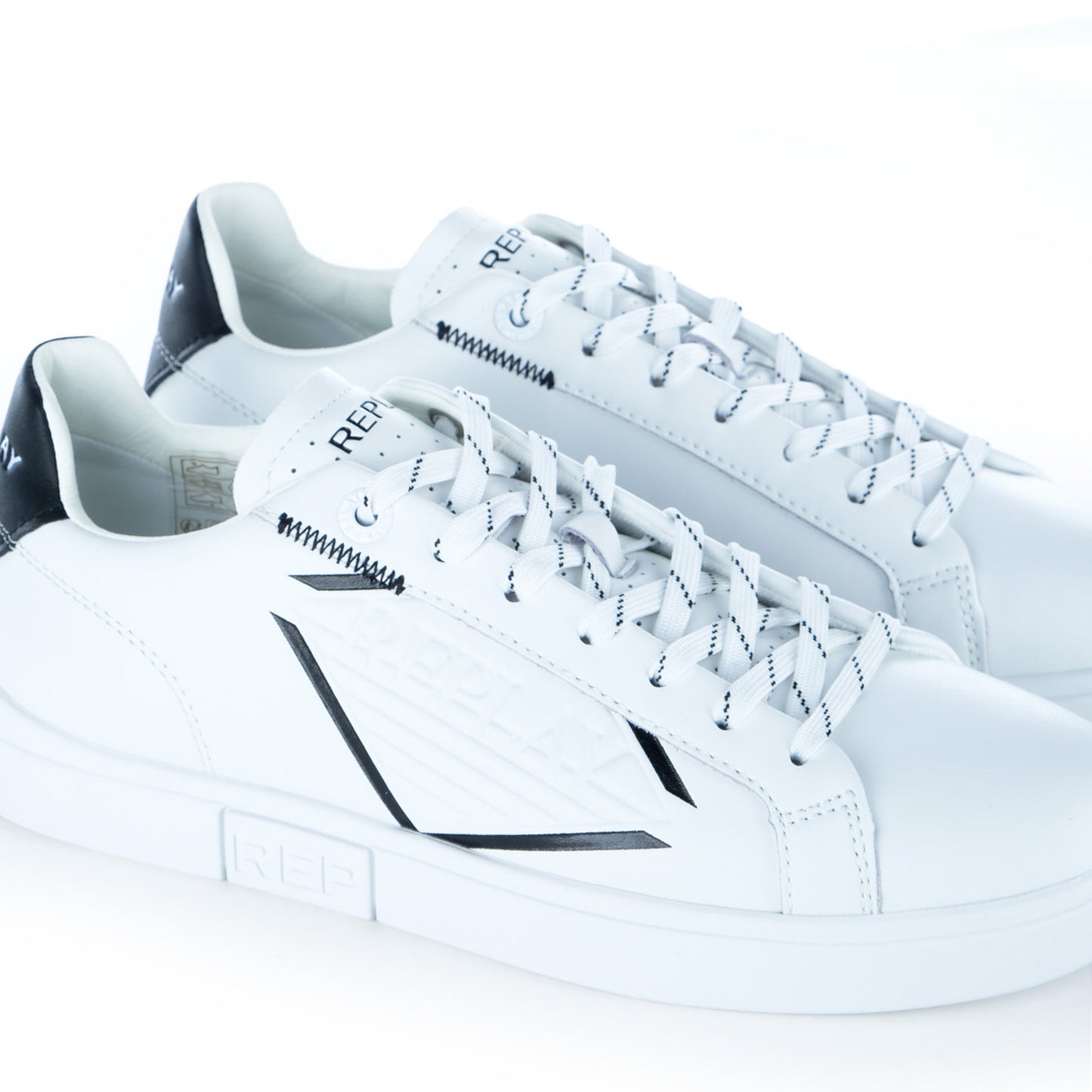 Ténis Homem Replay Branco com Detalhes Pretos e Logótipo Lateral