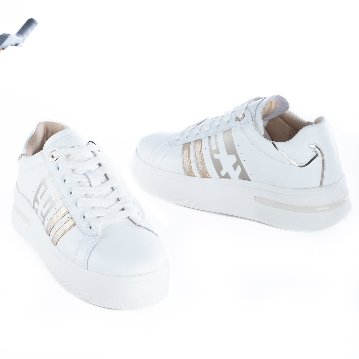 Ténis Mulher Replay Branco com Detalhes Metalizados