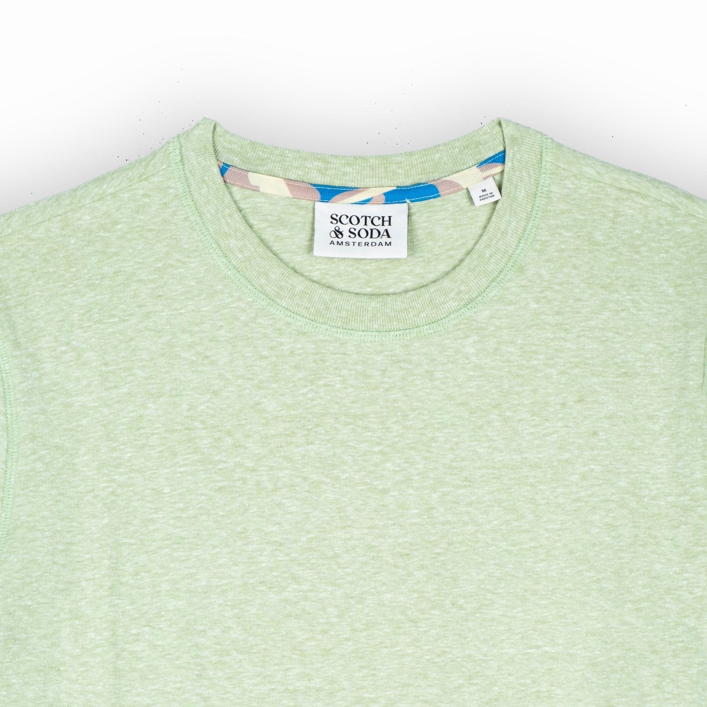 T-Shirt Masculina Scotch&Soda Verde Claro com Detalhes Modernos