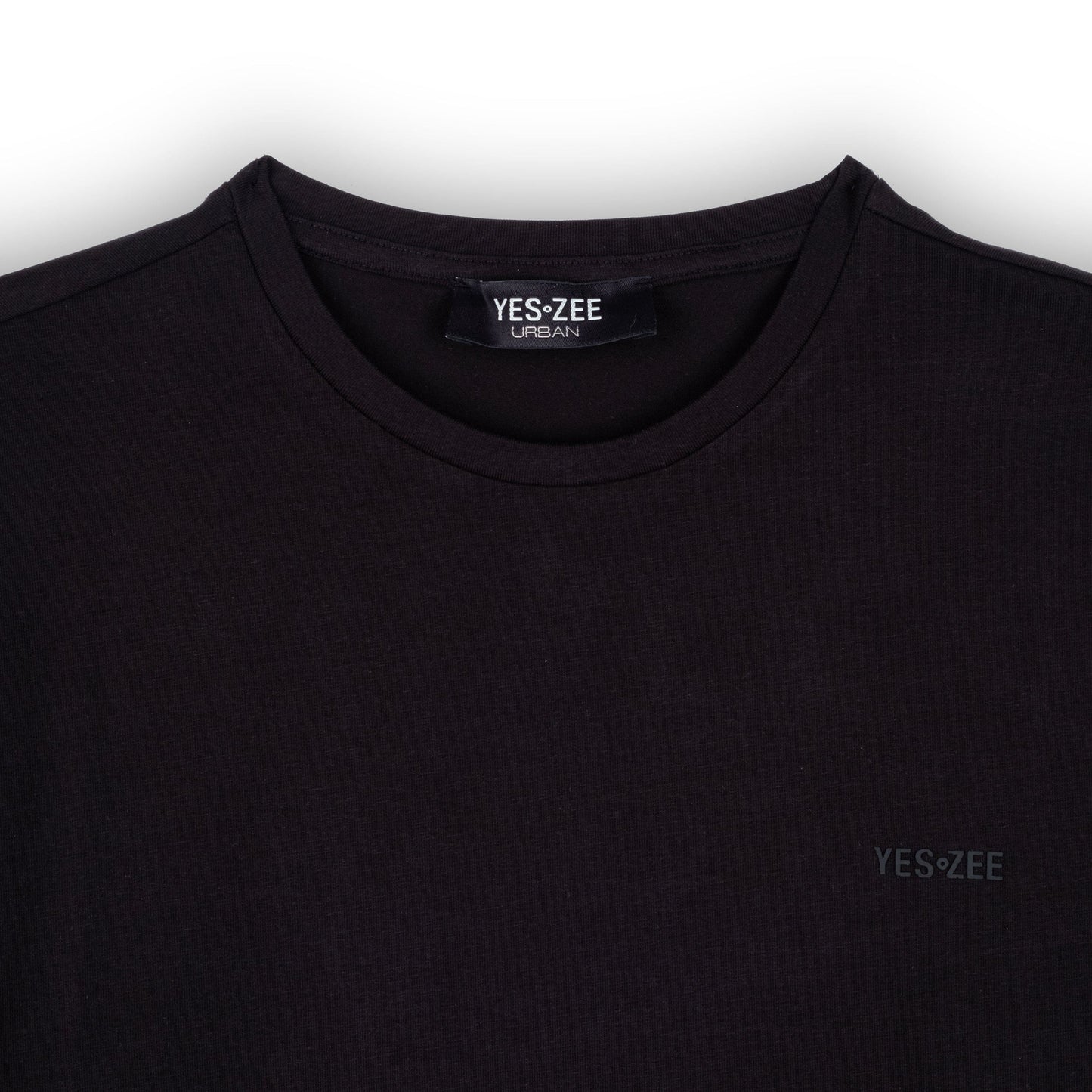 T-Shirt Homem Yes Zee Preta