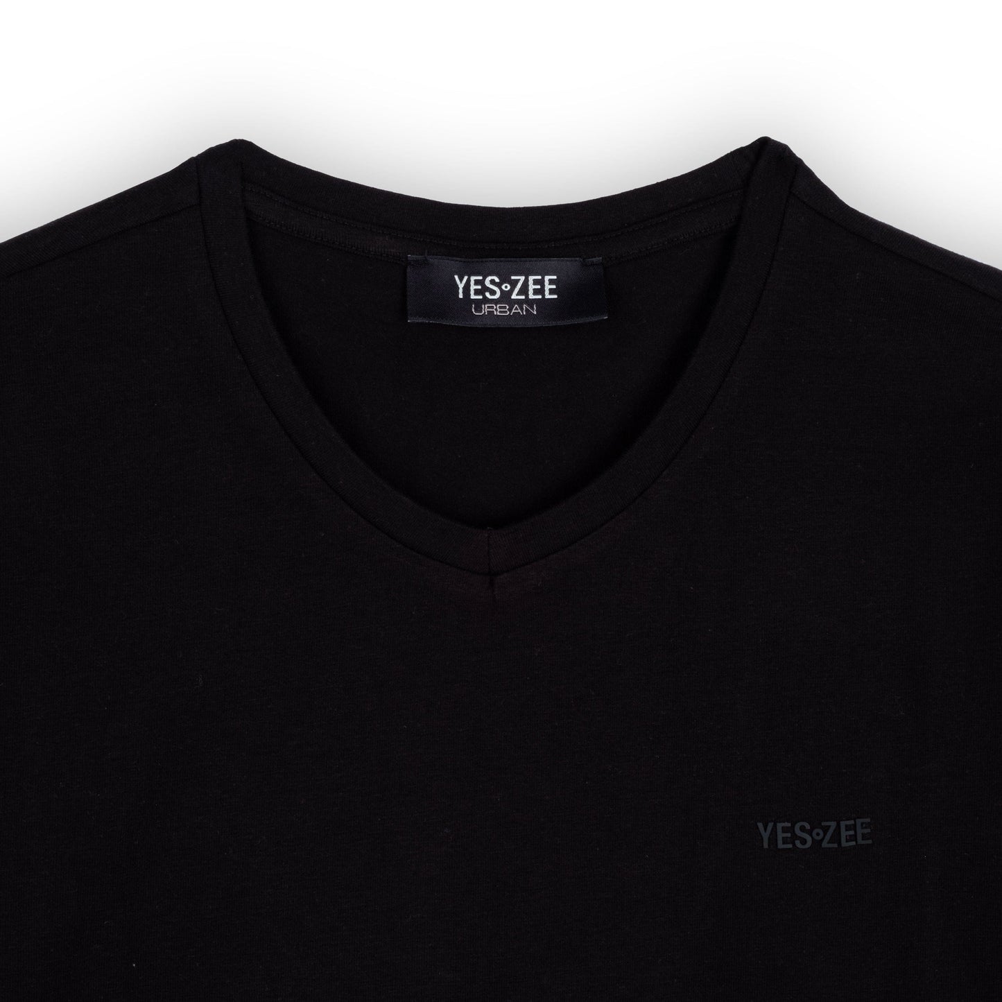 T-Shirt Homem Yes Zee Preta