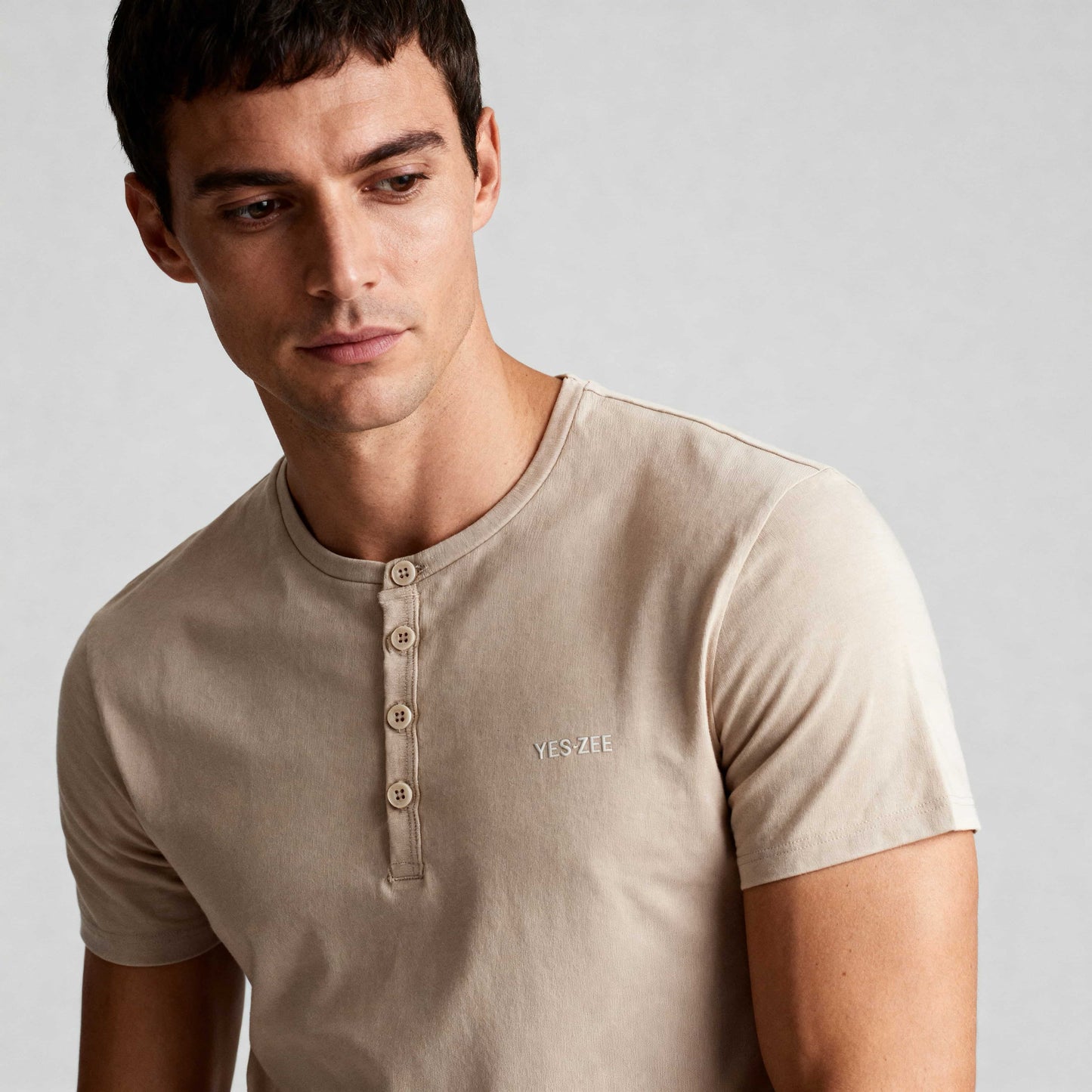 T-Shirt Homem Yes Zee Bege