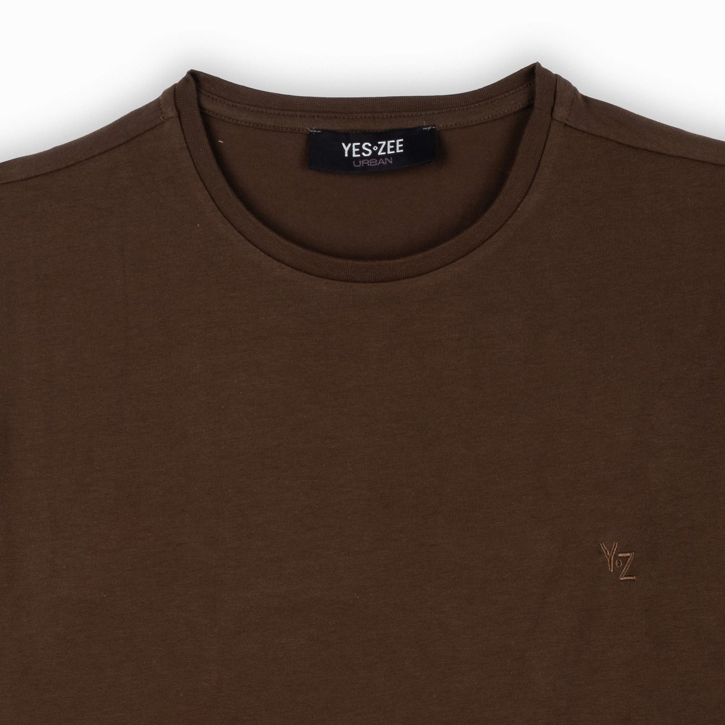Camisola Homem Yes Zee Castanha Minimalista com Gola Redonda