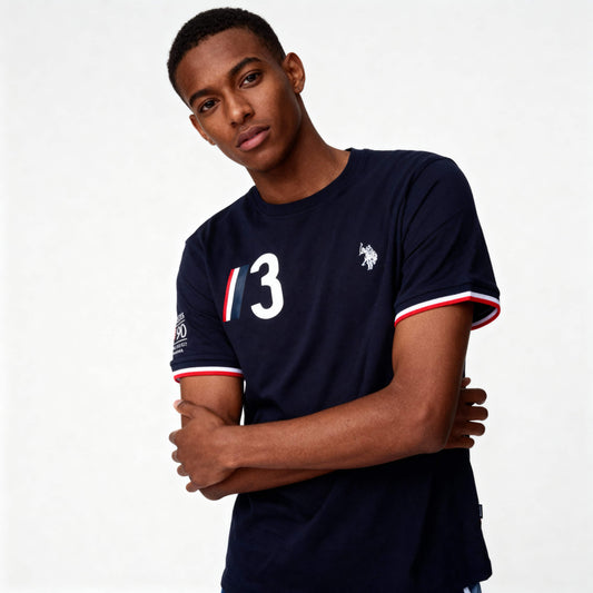 T-Shirt Homem US Polo Azul Marinho com Bordados e Detalhes Tricolores