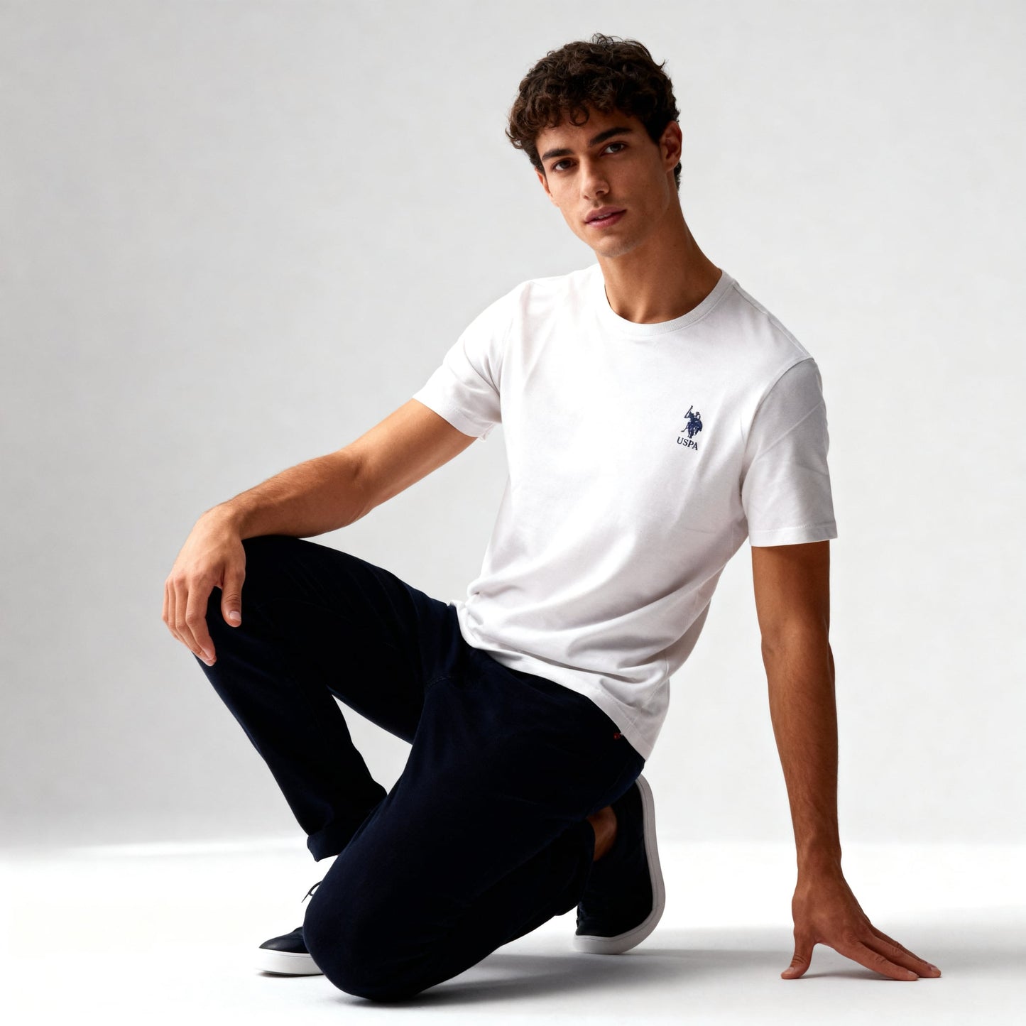 T-Shirt Homem Us Polo Branca com Logo