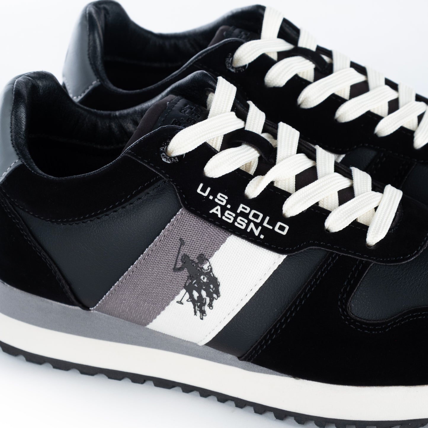 Ténis Homem Us Polo Preto/Cinza com Detalhe de Logo